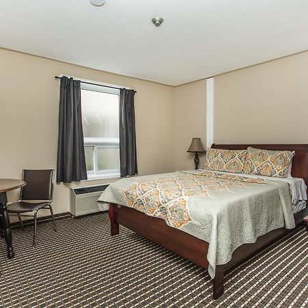 Grewals Inn And Suites ไนแอการาฟอลส์ ภายนอก รูปภาพ