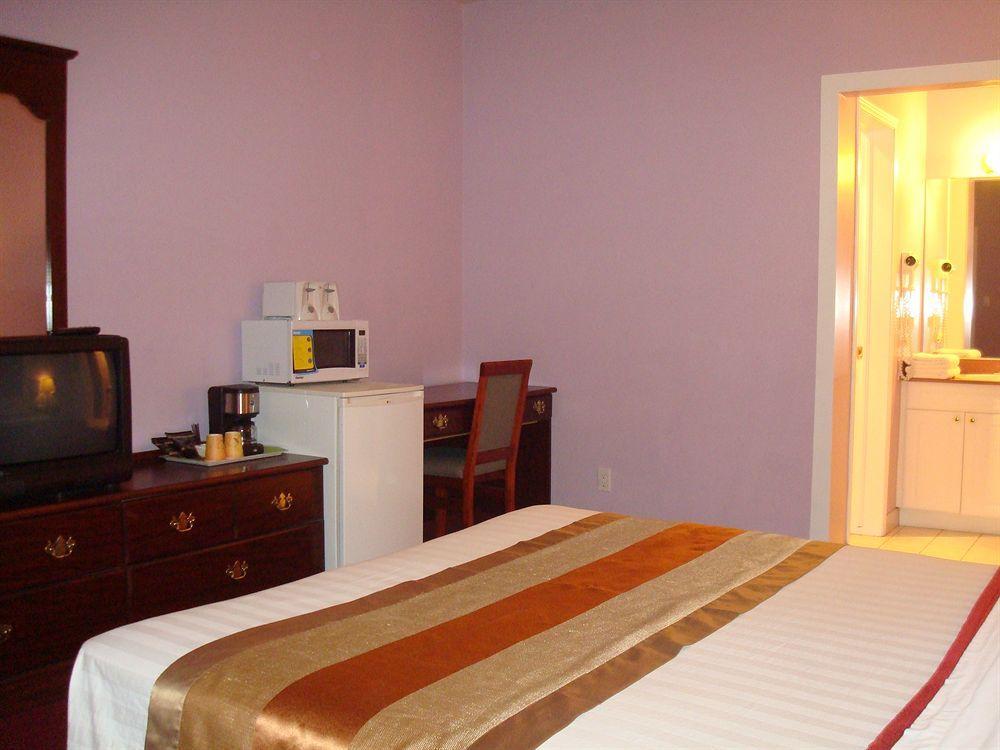 Grewals Inn And Suites ไนแอการาฟอลส์ ภายนอก รูปภาพ