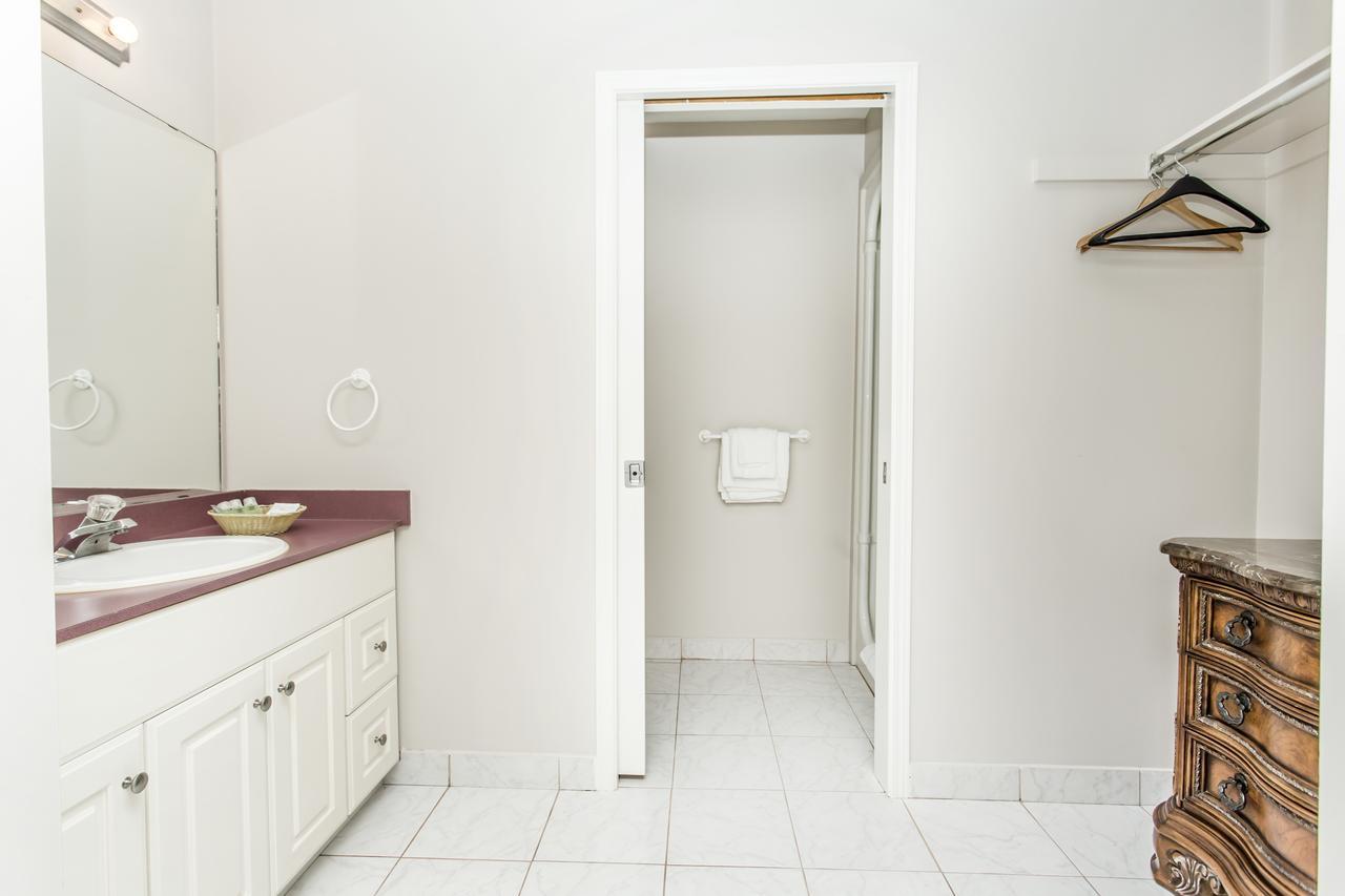 Grewals Inn And Suites ไนแอการาฟอลส์ ภายนอก รูปภาพ